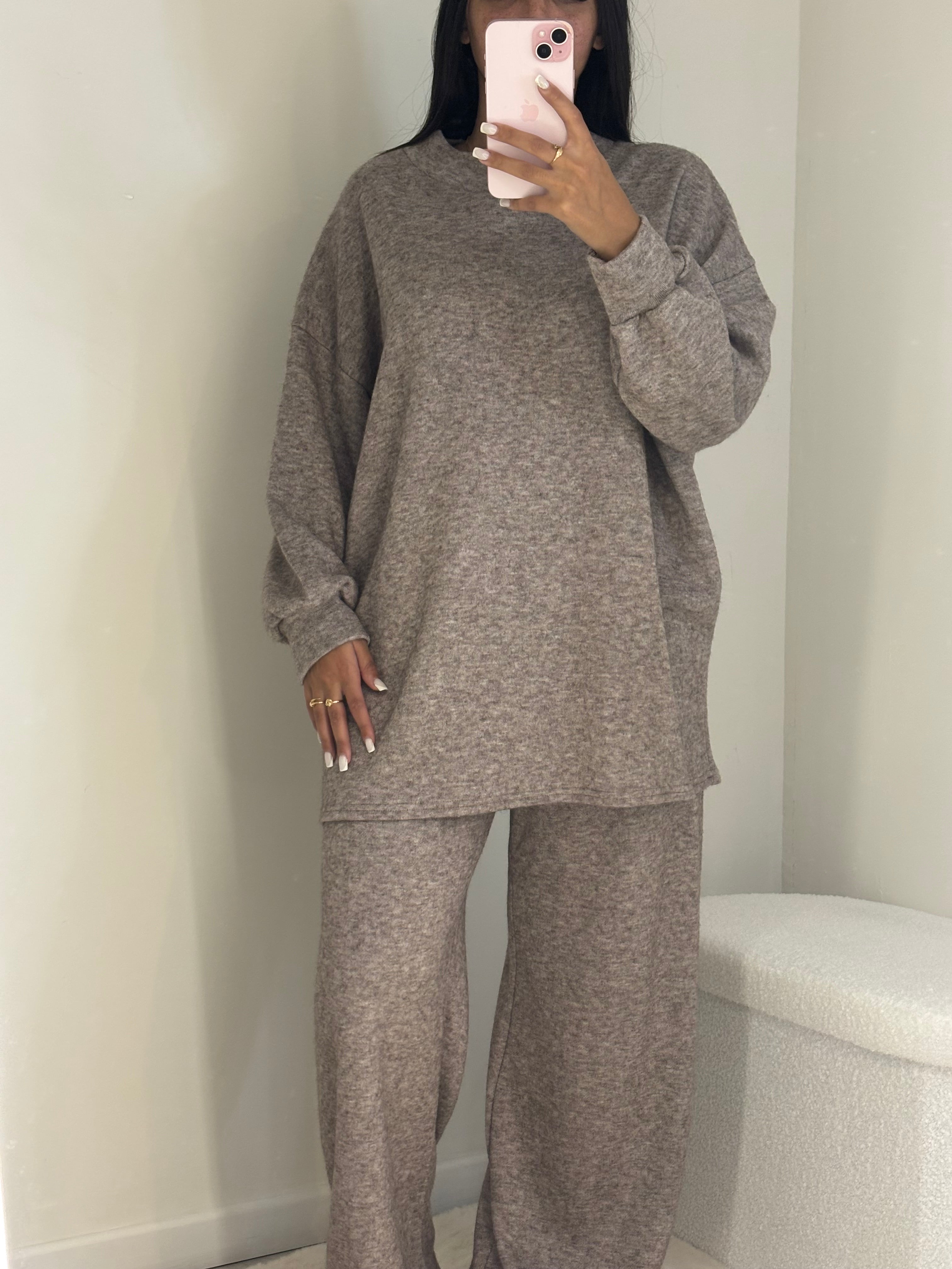 Ensemble taupe chaud