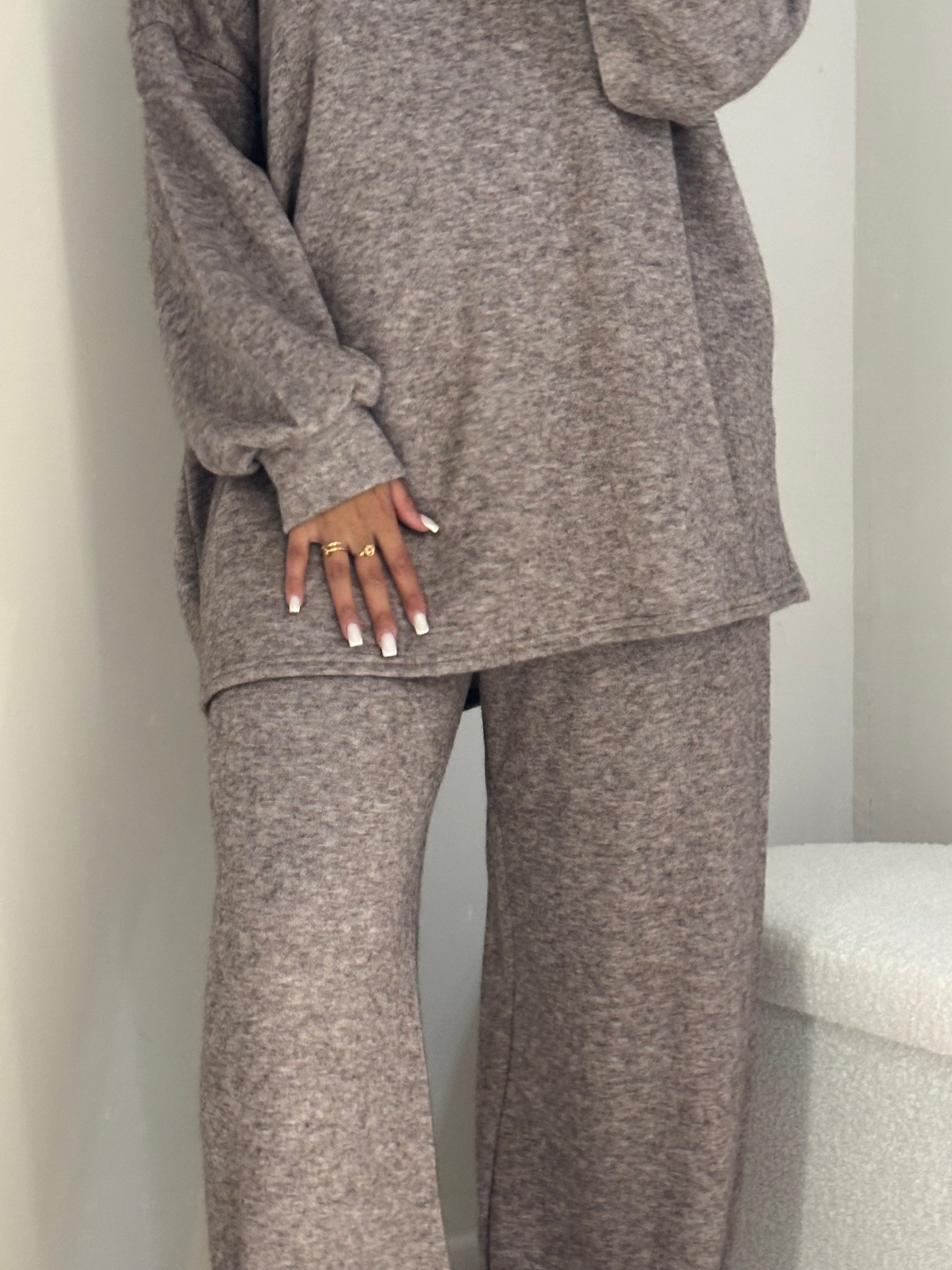 Ensemble taupe chaud