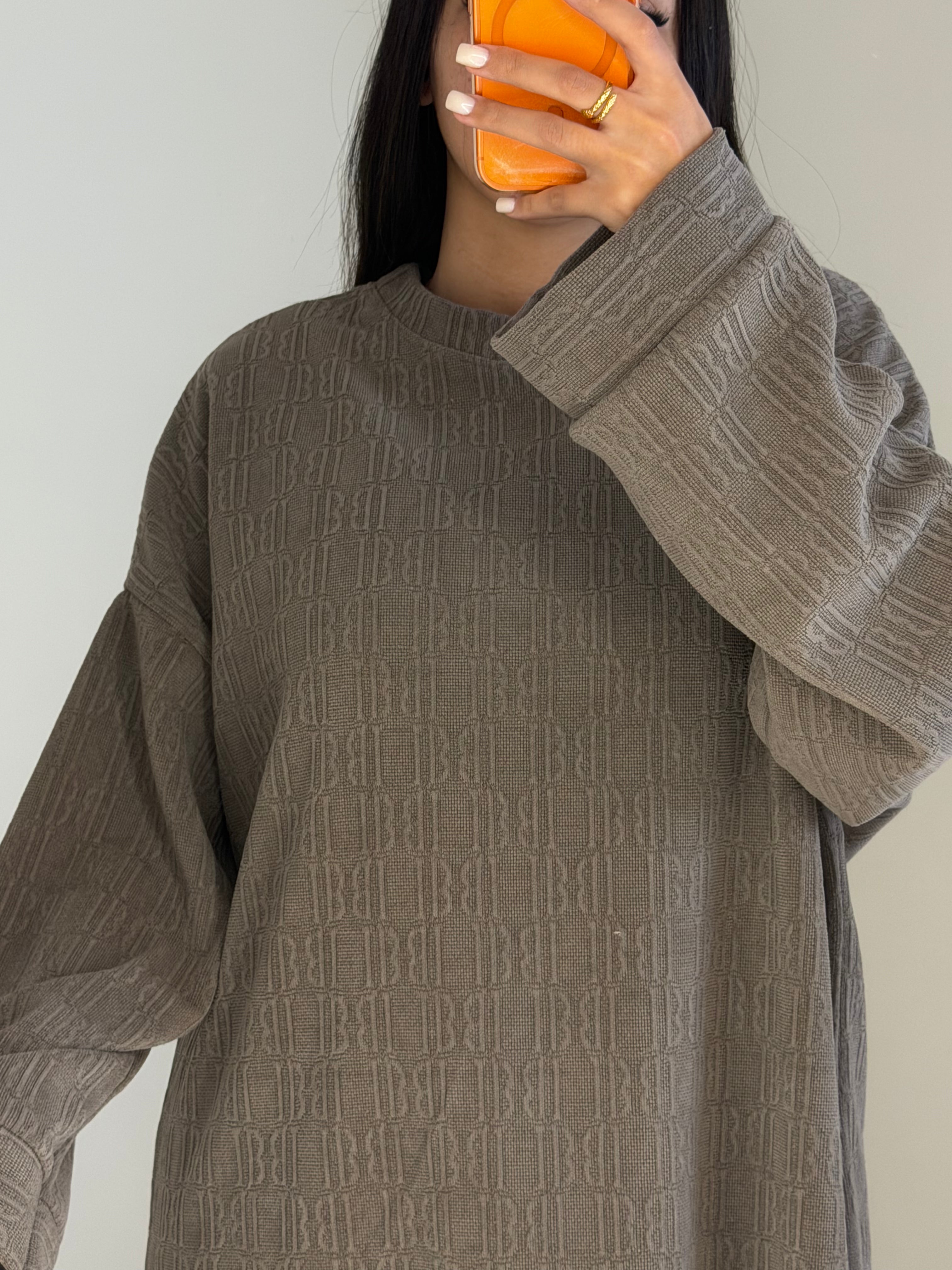 Ensemble taupe  col rond  logo B