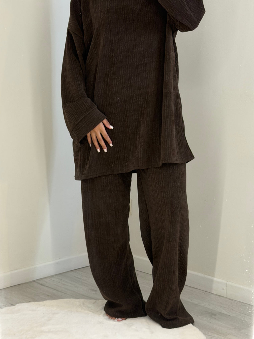 Ensemble marron col rond logo B