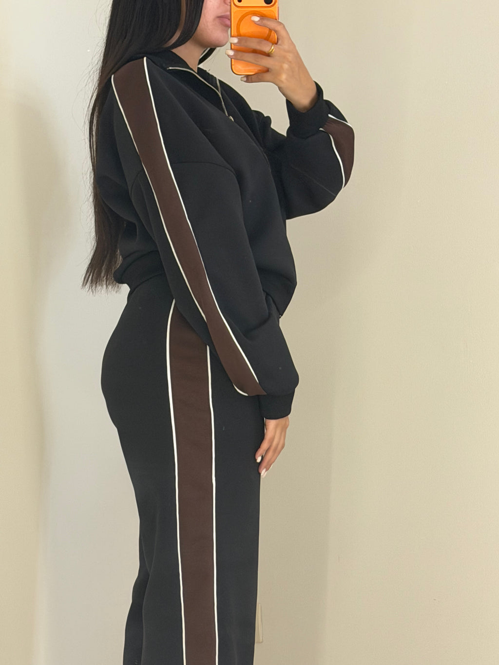 Ensemble noir veste zip bande marron